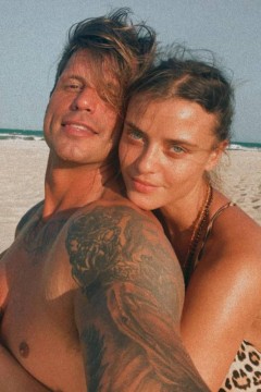 Fernando Fernandes e a modela Laís Oliveira