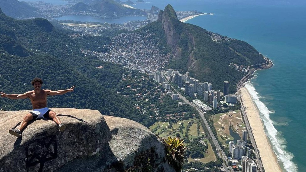Guito na Pedra da Gávea: ele adora fazer trilhas pelo Rio