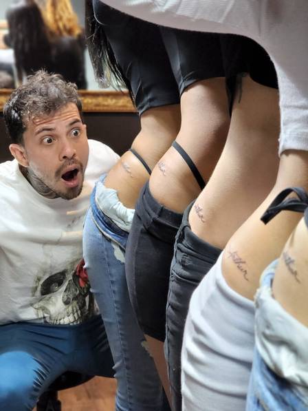 Modelo 'casado' com 8 mulheres diz que elas tatuaram seu nome no corpo por amor