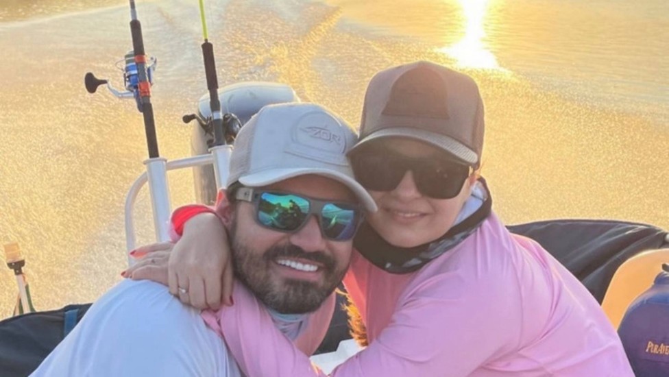 Maiara e Fernando trocam beijos em show e curtem pescaria após rumores de nova crise