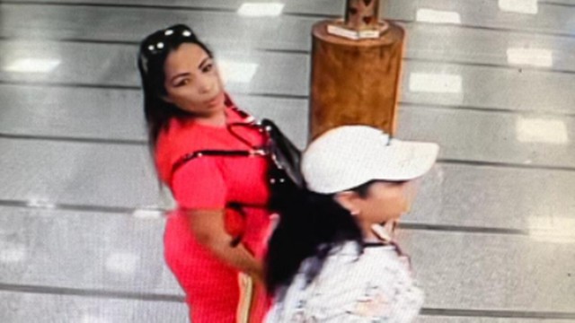 Dupla de peruanas é presa com dólares e documentos falsos em Copacabana