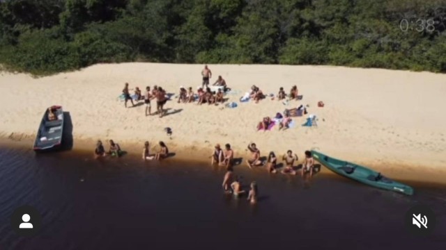 Elenco de 'Pantanal' curte dia de folga em Prainha do MS