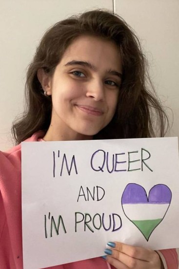 Filha de Tadeu Schmidt fala de sexualidade em post: 'Sou queer e me orgulho'
