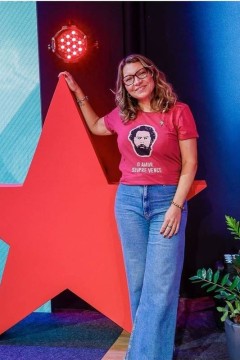 Mulher De Lula Janja Abre Instagram E Mostra Dia A Dia Com O Candidato