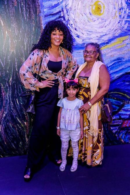 Juliana Alves, mãe e filha em exposição