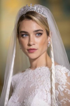 Érica ( Marcela Fetter ), vestida de noiva