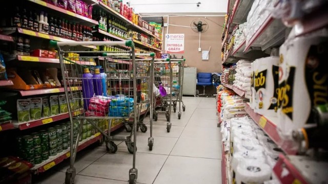 Supermercado na Tijuca: brasileiro vem mudando a forma de fazer compras