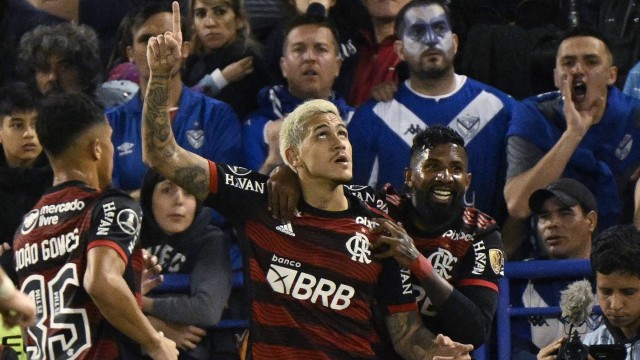 Pedro marcou três vezes na goleada do Flamengo sobre o Vélez Sarsfield na Libertadores