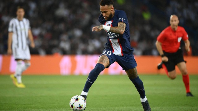 Neymar em ação durante o jogo do Paris Saint-Germain contra a Juventus, pela Liga dos Campeões