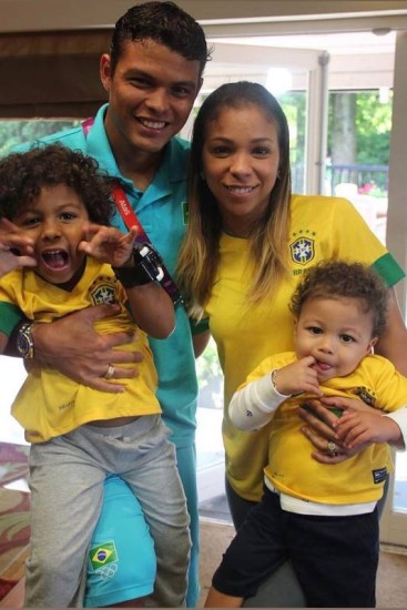 Thiago Silva e família