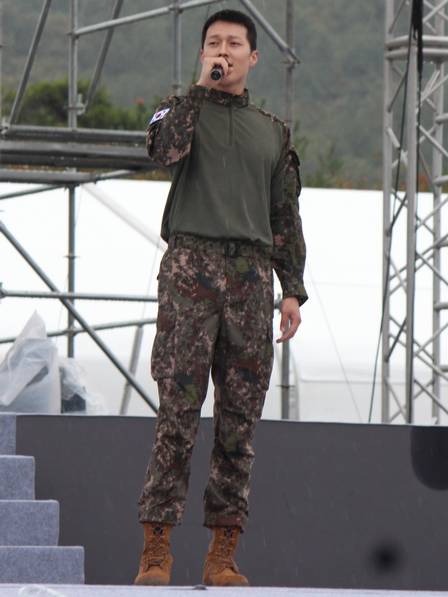 Jang Ki Yong no serviço militar obrigatório da Coreia do Sul