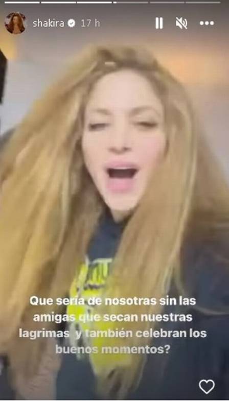 Shakira faz festa com amigas após polêmica separação de Piqué e sucesso de música em que faz provocações ao ex-marido