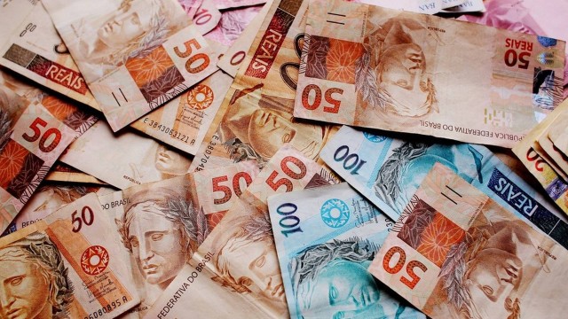 O cronograma de depósito do dinheiro em conta é definido pelo Tribunal Regional Federal (TRF)