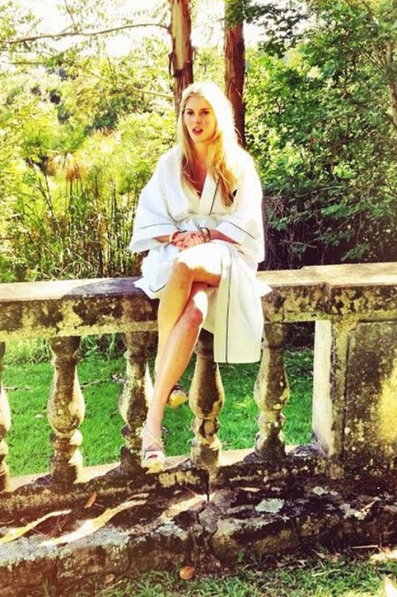 'Playboy' divulga imagens de Bárbara Evans