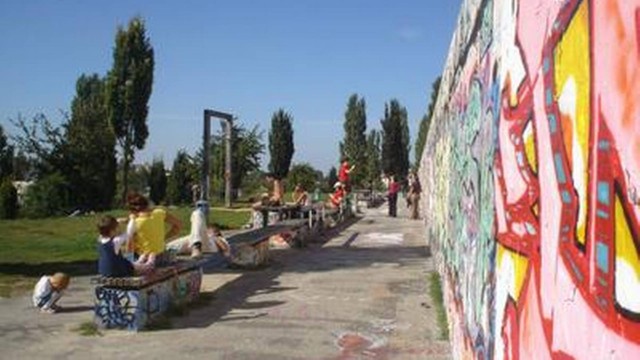 Muro de Berlim dividiu a cidade entre o capitalismo e o socialismo