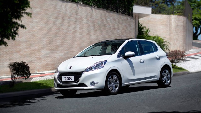 Modelo traz, de fato, uma nova geração de compactos da Peugeot para o Brasil