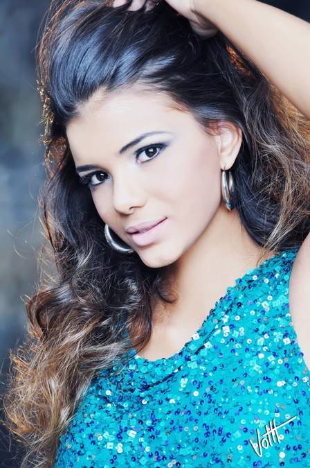 Jakelyne Oliveira vê semelhanças com Bruna Marquezine