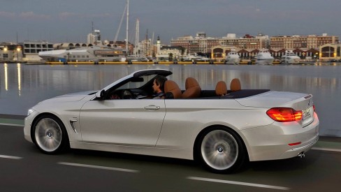 BMW 428i Cabrio já é oferecido no Brasil por R$ 240 mil - Carros e motos -  Extra Online