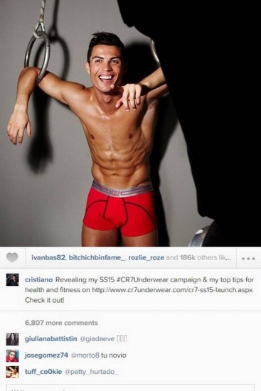 Cristiano Ronaldo posa de cueca e revela o que faria se fosse