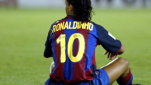 VÍDEO: Ronaldinho completa 32 anos, relembre grandes momentos da