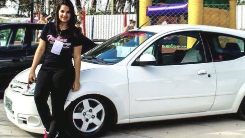 Veja fotos dos carros rebaixados em exposição no encontro Baixos