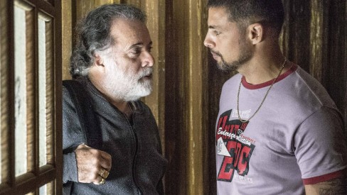 A Regra do Jogo: Juliano entrega o pai para a polícia - Novelas - O Planeta  TV