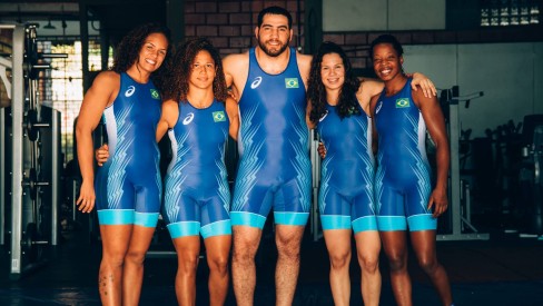 Mulheres dominam equipe de luta olímpica do Brasil