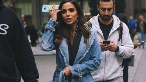 Anitta divulga clipe gravado com J Balvin no Empire State, em Nova York