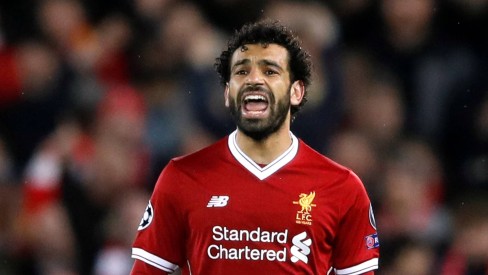 Liverpool denuncia Salah à polícia por usar celular ao volante