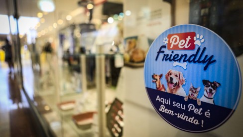 São Roque aprova Selo Pet Friendly para estabelecimentos comerciais