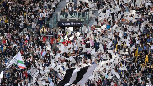 Futebol feminino lota estádio também na Itália com recorde para a Juventus