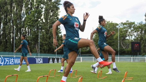 Futebol feminino: entenda o preparo físico de uma jogadora