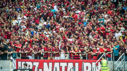 Torcida do Flamengo esgota ingressos para jogo contra Fortaleza