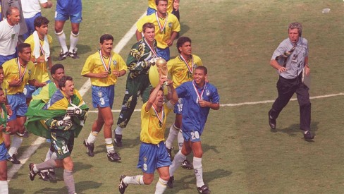 Chamada da reprise da FINAL DA COPA DO MUNDO 1994 na Globo