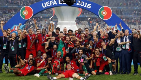 Cristiano Ronaldo vê Euro 2016 com Portugal como título 'mais