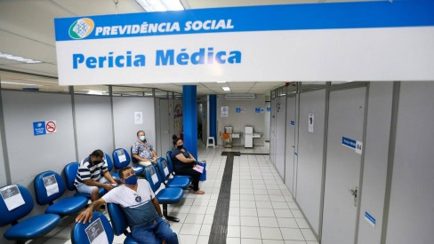 Peritos denunciam falha no sistema do INSS que nega benefícios de  auxílio-doença - Economia e Finanças - Extra Online
