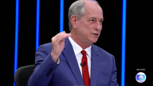 Vassalagem plebiscito e enforcement termos usados por Ciro