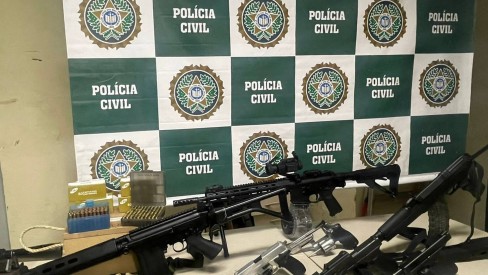 Cope apreende armas, munições e documentos falsos no Pilarzinho