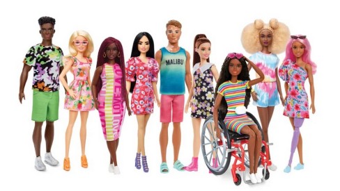 Diretora de Adoráveis Mulheres fará filme da boneca Barbie