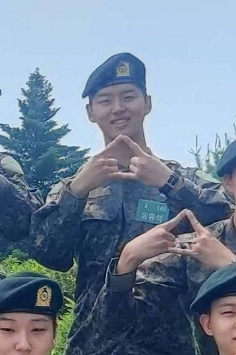 Jay (iKON) anuncia alistamento militar