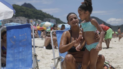 Amigas na praia Resolução problema de logica nivel normal