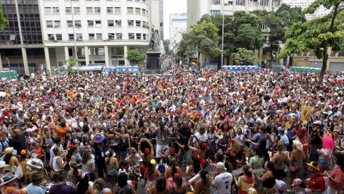 Saúde do Rio avalia que Carnaval de rua em abril não representa
