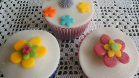 Forminha para Cupcake Branca - 45 Unidades - Extra Festas