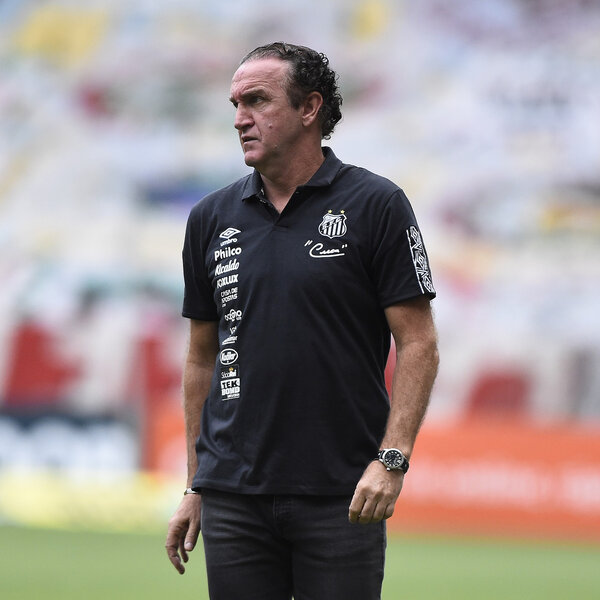 Ângelo aparece de visual novo na pré-temporada do Santos; veja fotos, santos