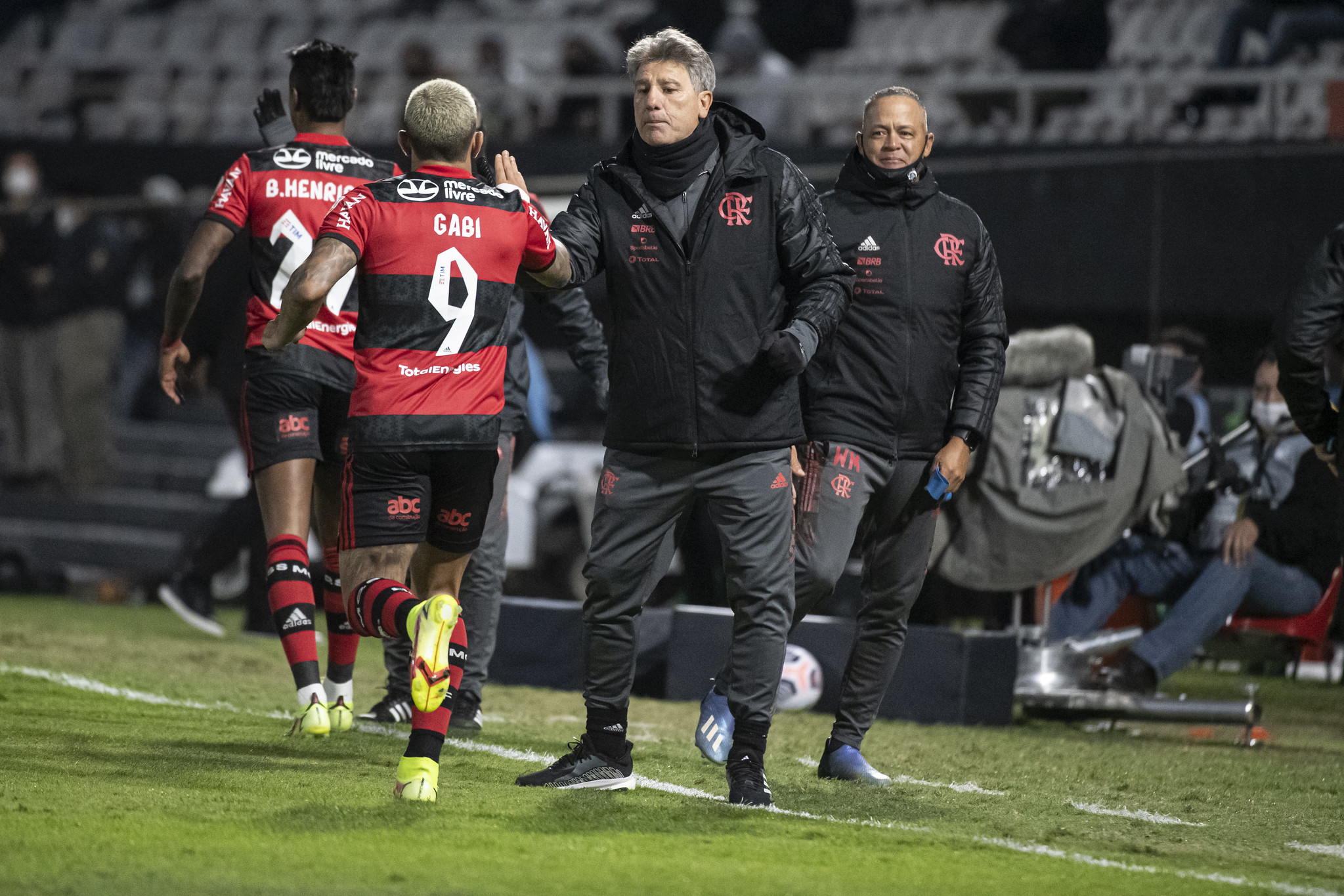 Flamengo fura retranca, vence e sai na frente do Olimpia na Libertadores 