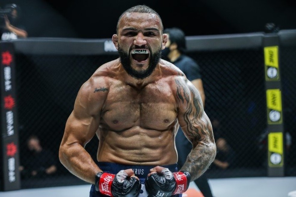 Vitória de goiano Renan Problema sobre Werdum no PFL é anulada