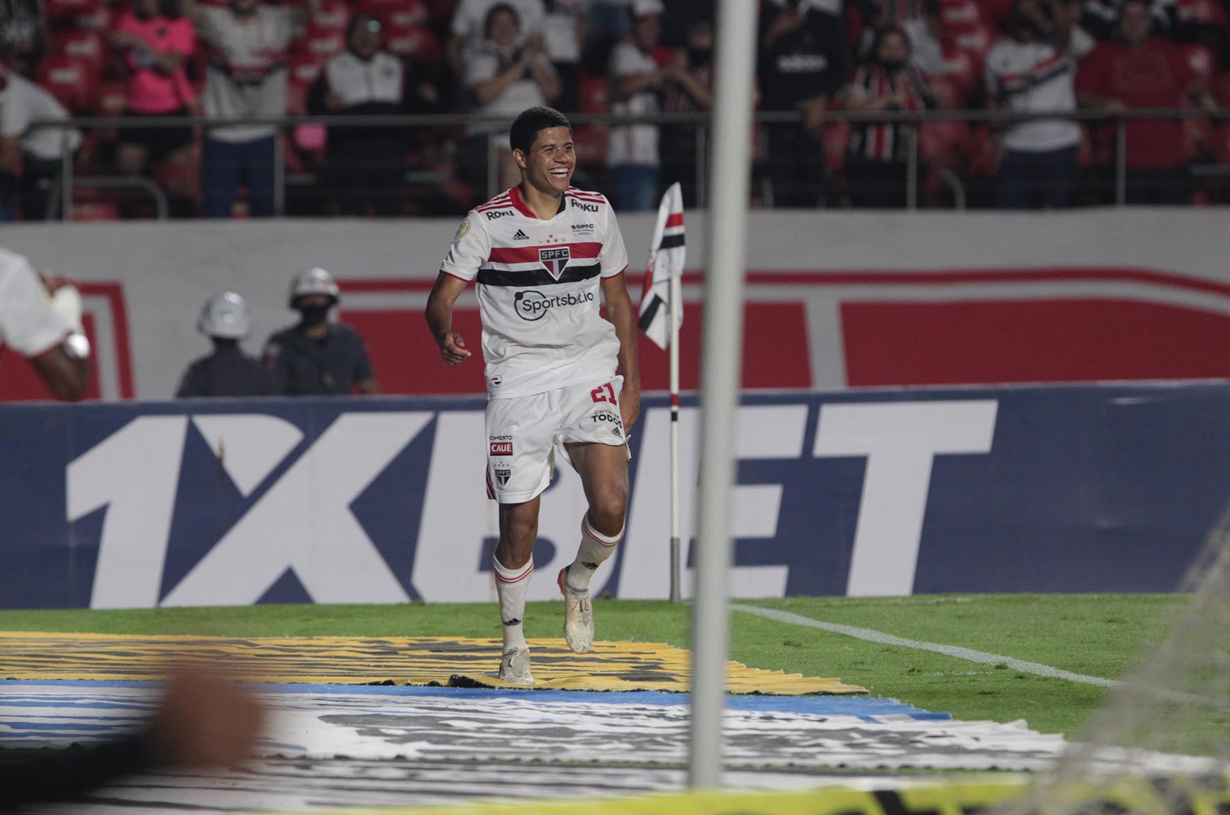 Corinthians anuncia entrada gratuita para jogo contra o São José pelo Paulista  Feminino