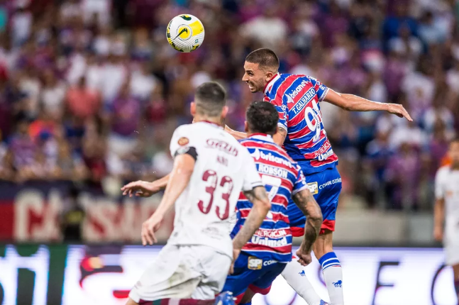 Valorizando ponto em Caxias do Sul, Thiago Galhardo mira os próximos jogos  em casa do Inter - Lance!