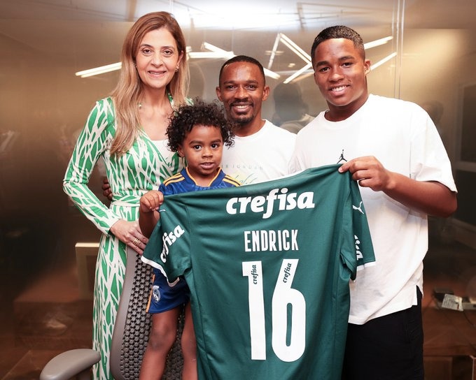 Cobiçado no mercado, Wesley, do Palmeiras, tem negociação avançada com  clube brasileiro