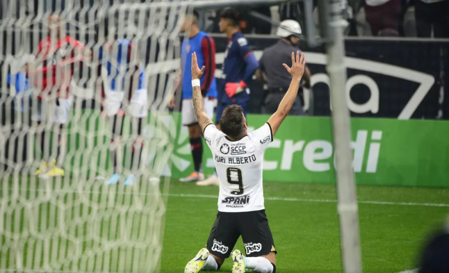 Análise: mesmo com time misto e pouco entrosado, Corinthians mostra padrões  de Vítor Pereira, corinthians